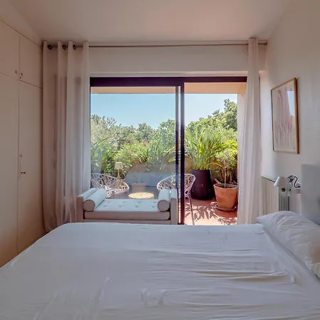 Les Sources Apartment